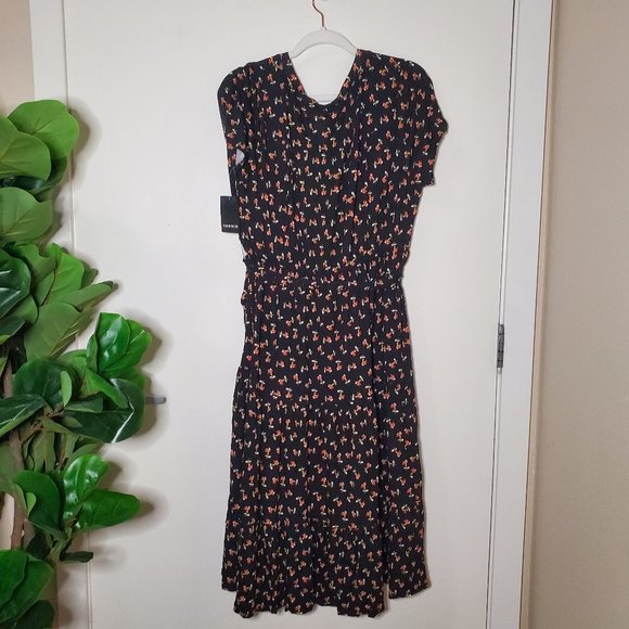 torrid Dresses & Skirts - NWT Torrid size 18 black floral dress
